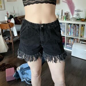 Black frayed cutoff jean shorts - zara - 8